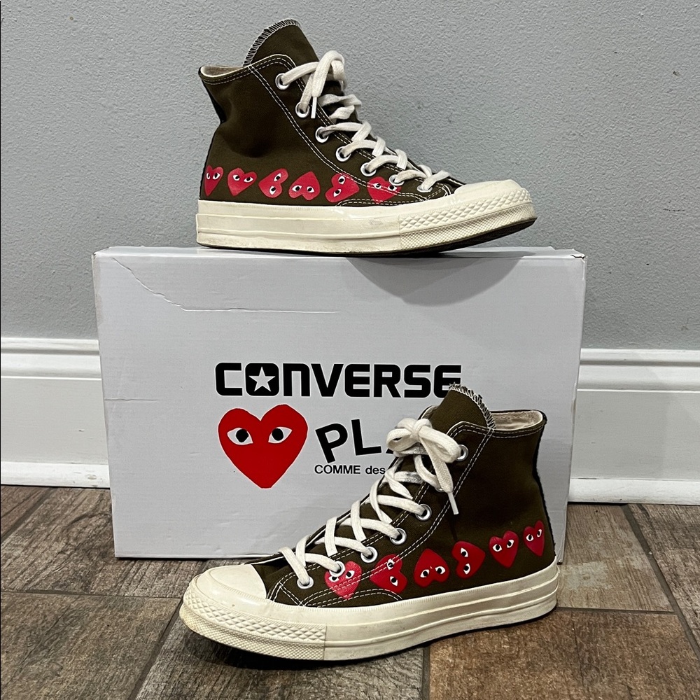 2019 Comme des Garçons Play x Converse Chuck 70 Hi Top 'Multi Heart'
Men size 6
